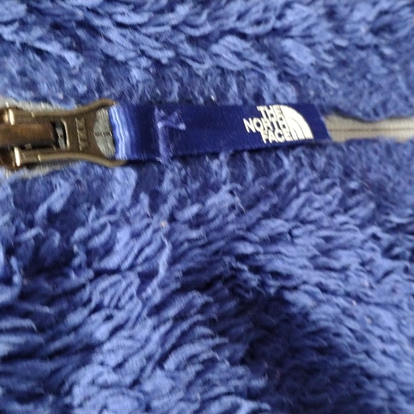 The North Face royal blue zip fleece jacket. XL - Picture 7 of 11